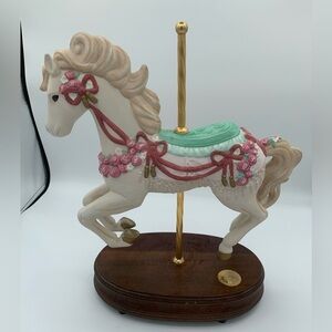 Vintage San Francisco music box Carousel Horse - plays music does not move